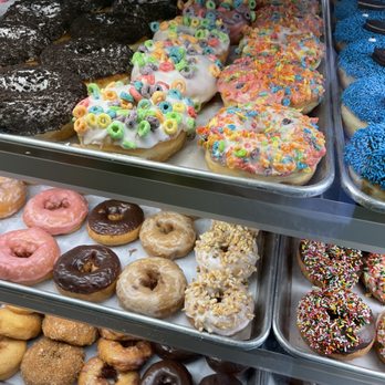 Lisa Donut & Boba - Yummy - Donuts Near Me - Temecula, California