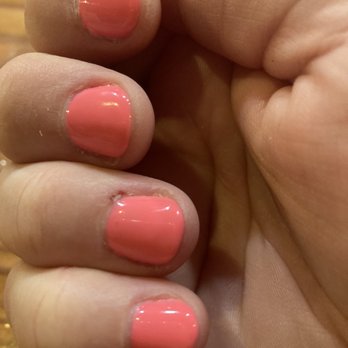 Queen Nails-Spa - Cut cuticle on ring finger - Nail Salons Near Me - East Providence, Rhode Island Queen Nails-Spa - Cut cuticle on ring finger - Nail Salons Near Me - East Providence, Rhode Island
