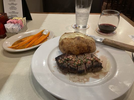 Tavern On South by null