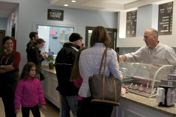 FRÍO Gelato - Navy Pier by null