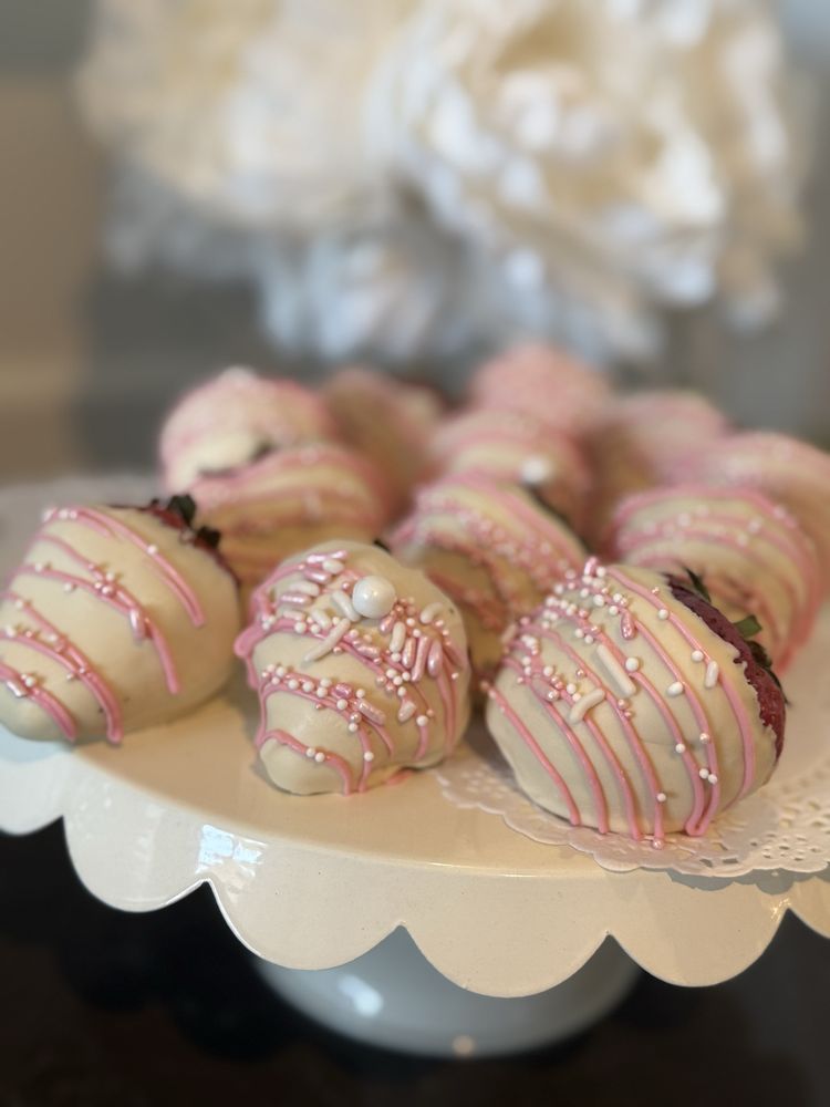 Sprinkles and Sweets Logo