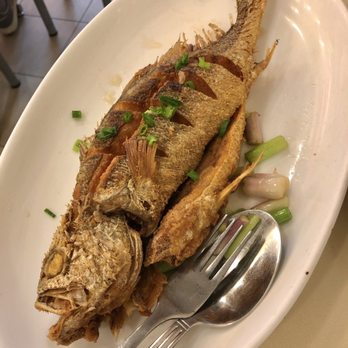 七喜粥麵小廚 - Fried Whole Yellow Croaker - Congee Near Me - Hong Kong, HK
