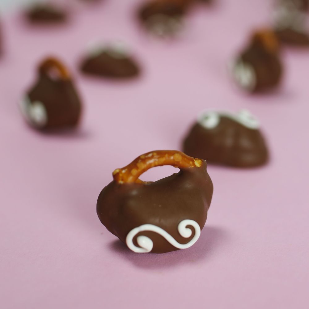 Homemade Chocolates By Michelle Logo