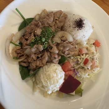 Dell's Kitchen and Bakery - Ginger Pork - Asian Fusion Near Me - Honolulu, Hawaii