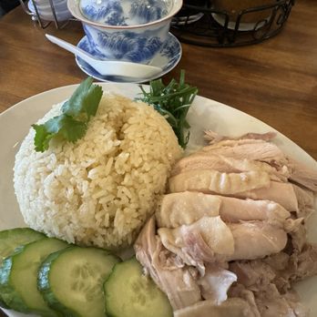 Ginger & Scallion - Classic chicken (dark meat) - Thai Near Me - Seattle, Washington Ginger & Scallion - Classic chicken (dark meat) - Thai Near Me - Seattle, Washington