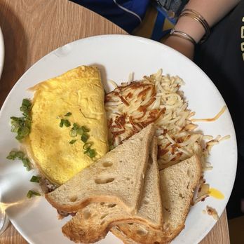 Broken Yolk Cafe - Meat Lovers Omelet - Breakfast & Brunch Near Me - Irvine, California