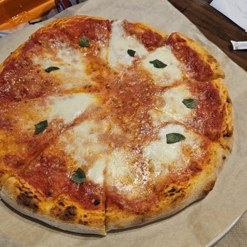 Brick'd Italian Kitchen - Not impressed - Pizza Near Me - Bristol, Virginia