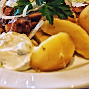 Athina - Gyros mit Backofenkartoffeln (06/2024) - Greek Near Me - Hamburg, HH
