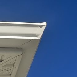 Cutting Edge Gutters - Mitred corner.