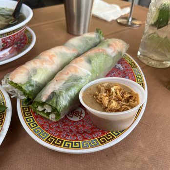 Friendship Kitchen - Salad Rolls with shrimp - Vietnamese Near Me - Portland, Oregon Friendship Kitchen - Salad Rolls with shrimp - Vietnamese Near Me - Portland, Oregon