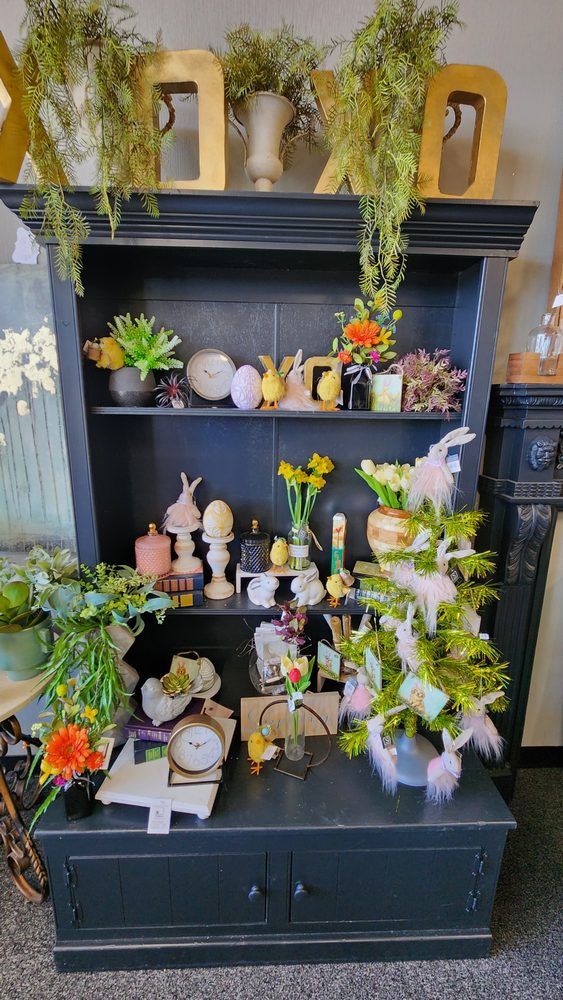 XOXO GIFT & HOME Updated October 2024 36 Photos 301 S W Walnut St