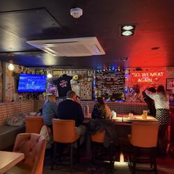Boozy Cow - Bar