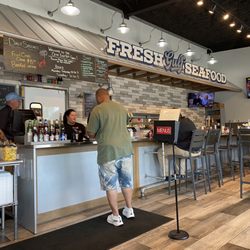 Maria's Fresh Seafood Market - Dine-In