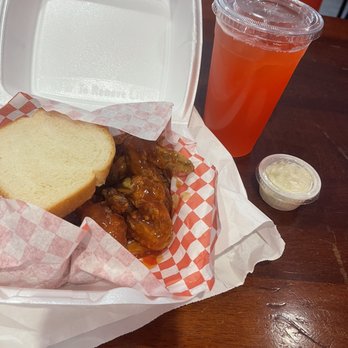 Harold's Chicken Shack - Heaven! - Chicken Wings Near Me - Chicago, Illinois