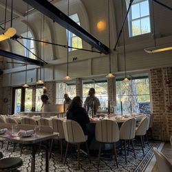 The Darling Oyster Bar - Great, Interior