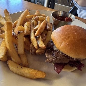 Rebel Kitchen + Bar - Filet Slider (Happy Hour Portion) - Bars Near Me - Lombard, Illinois Rebel Kitchen + Bar - Filet Slider (Happy Hour Portion) - Bars Near Me - Lombard, Illinois