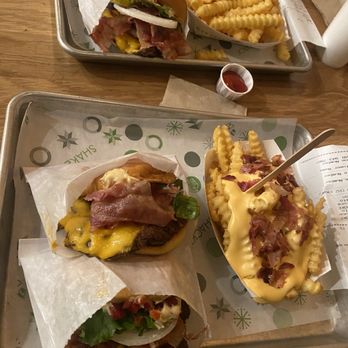 Shake Shack - Spectrum - Burgers Near Me - Irvine, California