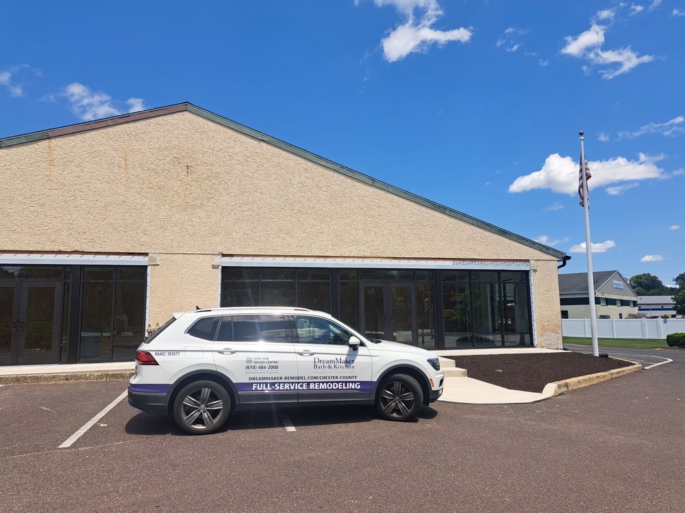 Slide of DreamMaker Bath & Kitchen of Chester County