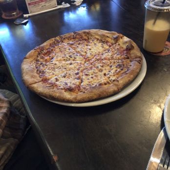 Copper Top Tavern - Camillus - Cheese pizza, good crust and sauce. - New American Near Me - Syracuse, New York