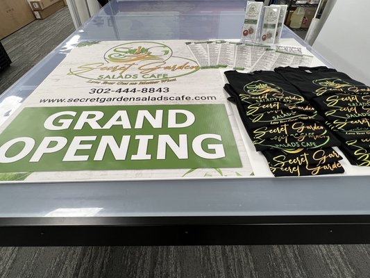 AlphaGraphics by null