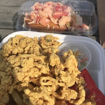 Green Harbor Lobster Pound - Jumbo lobster roll and fried whole belly clams - Seafood Near Me - Marshfield, Massachusetts Green Harbor Lobster Pound - Jumbo lobster roll and fried whole belly clams - Seafood Near Me - Marshfield, Massachusetts