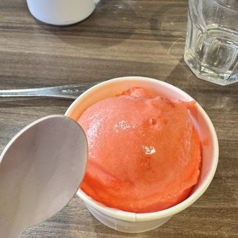 Hothouse - Chapmans strawberry sorbet - Italian Near Me - Toronto, Ontario