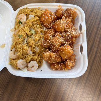Golden Dragon Restaurant - Shrimp fried rice and sesame chicken - Chinese Near Me - Florence, South Carolina Golden Dragon Restaurant - Shrimp fried rice and sesame chicken - Chinese Near Me - Florence, South Carolina