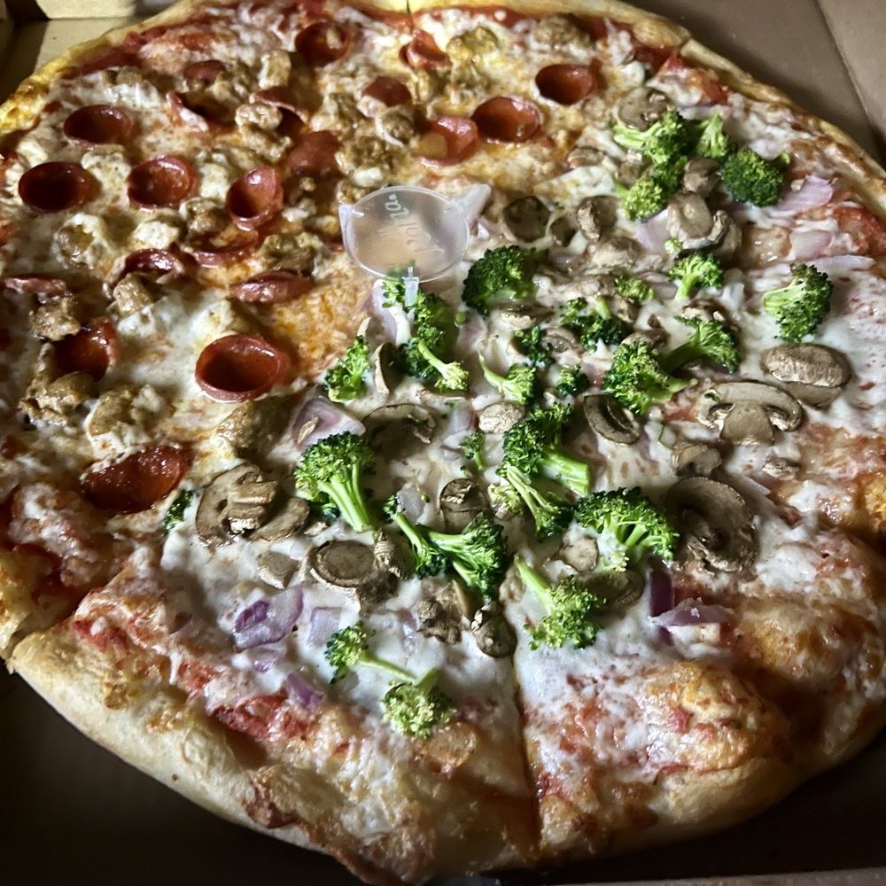 The Pizza Box - 14" half sausage and pep, half mushroom, onion and broccoli - Pizza Near Me - Virginia Beach, Virginia The Pizza Box - 14" half sausage and pep, half mushroom, onion and broccoli - Pizza Near Me - Virginia Beach, Virginia