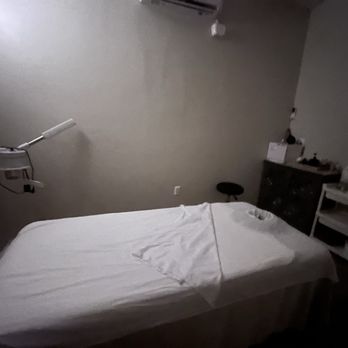 Elinda beauty station - Skin Care Near Me - Brooklyn, New York Elinda beauty station - Skin Care Near Me - Brooklyn, New York
