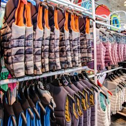 West Coast Boat Center - Water Ski World Life Jackets