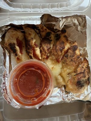 Olivella’s Pizza and Wine by null