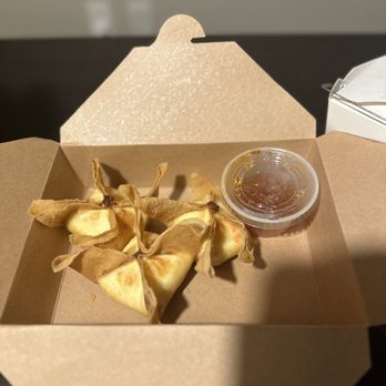 September In Bangkok - Crab Rangoon - Thai Near Me - New Haven, Connecticut