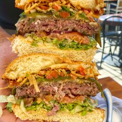 Lopez & Lefty's - Baja burger!