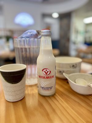 Yuanbao Jiaozi by null