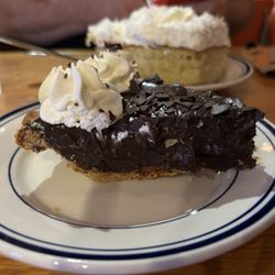 Ladybird Diner - Chocolate cream pie