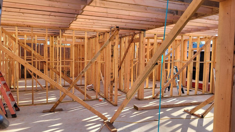 Slide of King Of The Hammer construction 