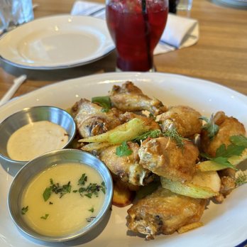 Doughbird - Wings (dry rubbed) with ranch and lemon garlic sauce - Comfort Food Near Me - Nashville, Tennessee Doughbird - Wings (dry rubbed) with ranch and lemon garlic sauce - Comfort Food Near Me - Nashville, Tennessee