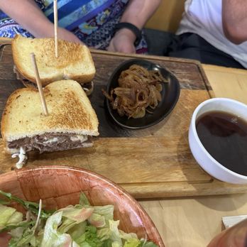Dannys Corner Kitchen - Steak Sandwich - Burgers Near Me - Tarzana, California