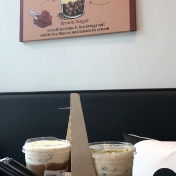 Hella Bubble - Oolong tea and matcha cream tea - Bubble Tea Near Me - Houston, Texas
