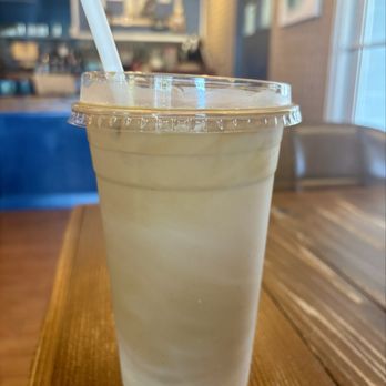 bullig - 32oz Iced Omazing w/ Oat Milk - Cafes Near Me - Fort Myers, Florida bullig - 32oz Iced Omazing w/ Oat Milk - Cafes Near Me - Fort Myers, Florida
