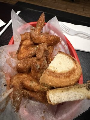 Cutter's Bar & Grill by null