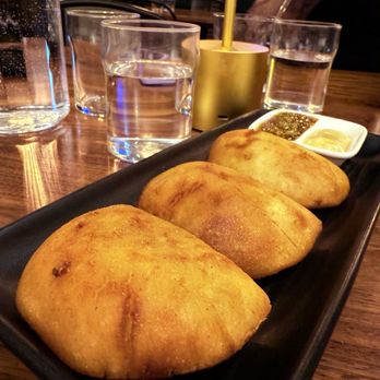 Arepas Latin Cuisine - San Francisco - Las Empanadas!! Wow!! - Venezuelan Near Me - San Francisco, California Arepas Latin Cuisine - San Francisco - Las Empanadas!! Wow!! - Venezuelan Near Me - San Francisco, California