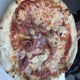 Pizza with Parma ham and Parmesan