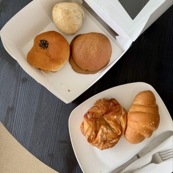 Kukje Bakery - Tapioca bun, red bean bun, mocha bun, Kouign-amann, salt bread - Desserts Near Me - Daly City, California Kukje Bakery - Tapioca bun, red bean bun, mocha bun, Kouign-amann, salt bread - Desserts Near Me - Daly City, California