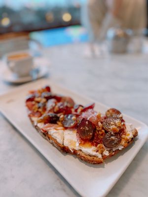 Bouchon Bakery & Cafe by null