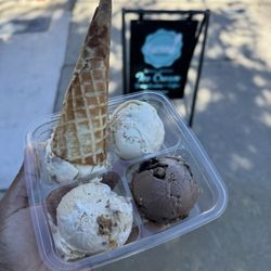 Swank Desserts - Ice cream flight -- Eat it Brucie! (Chocolate), Who Made the Yams?, Mile High Club (biscoff), Weekend at Grannie's House (butter pecan)
