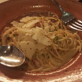 Cibo Wine Bar - Dissappointing Carbonara! Small in portion size  (don't be fooled by the picture!) And very greasy at the end - Wine Bars Near Me - Toronto, Ontario