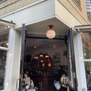 Walter's - Entrance - New American Near Me - Brooklyn, New York