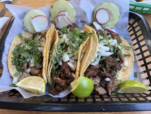 Tacos Los Primos by null