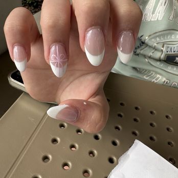 Pearla Nails Spa - Dip nails, French with bow design. So so cute! - Nail Salons Near Me - Jupiter, Florida Pearla Nails Spa - Dip nails, French with bow design. So so cute! - Nail Salons Near Me - Jupiter, Florida